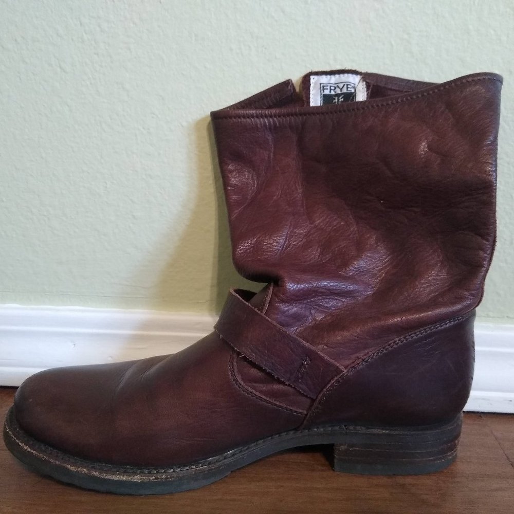 Women's Frye Veronica Short Boots, size 8